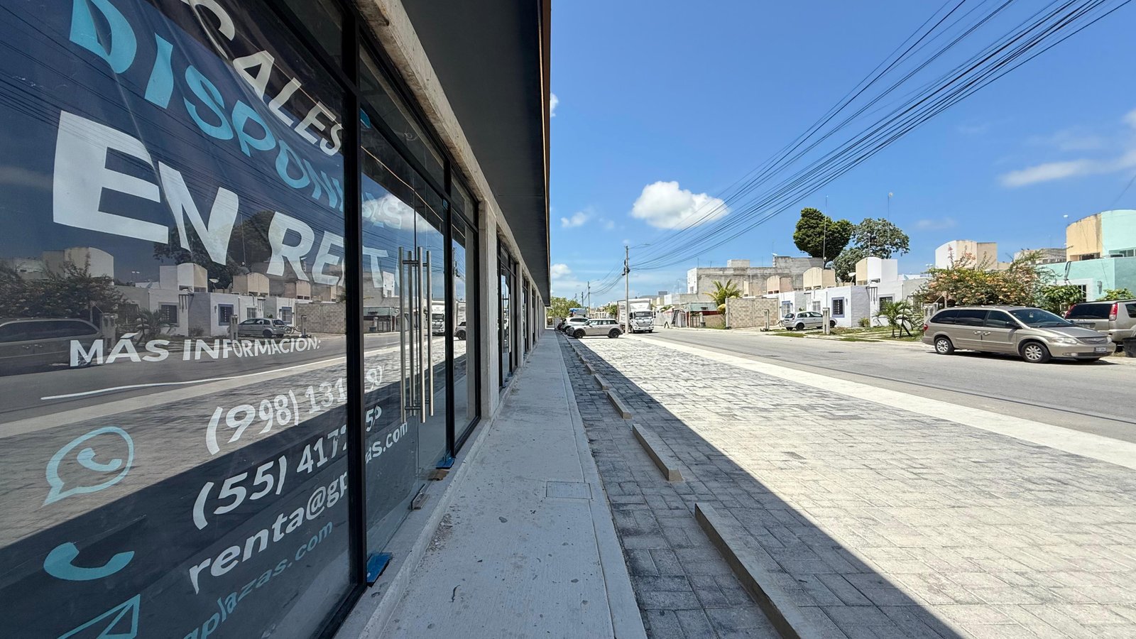 Cristalería y Locales Comerciales